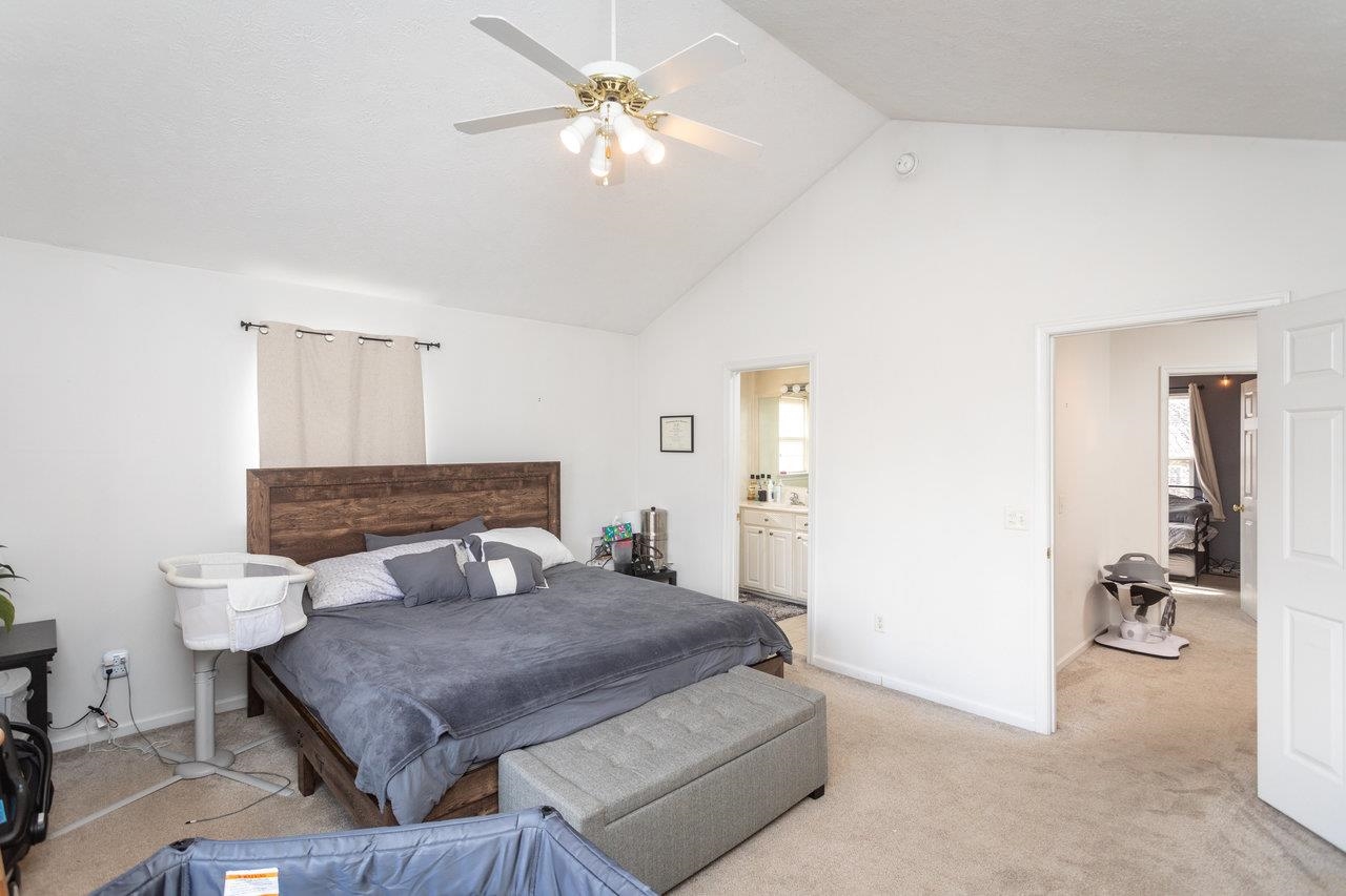 219 EMERSON LN