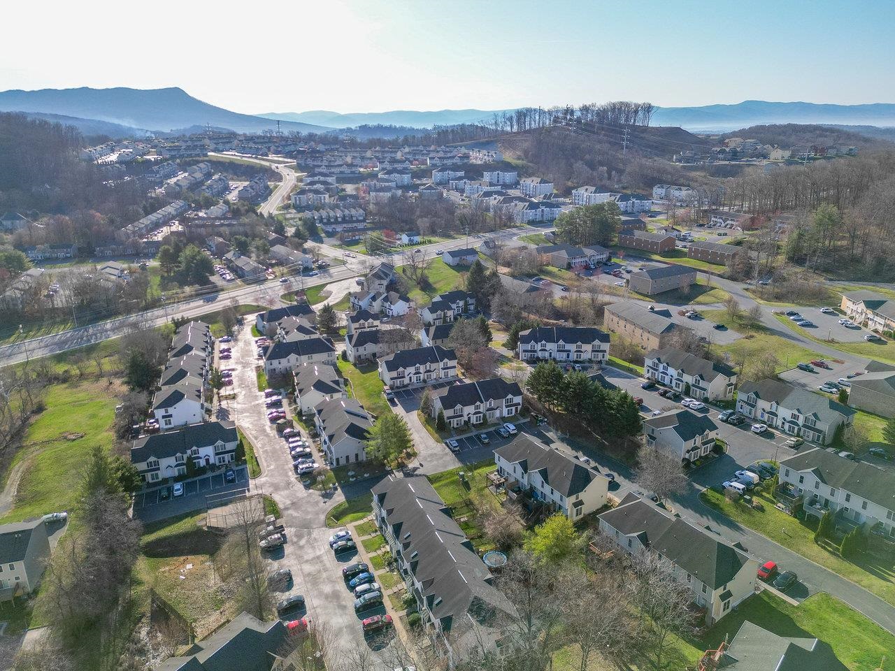 2387 AVALON WOODS DR