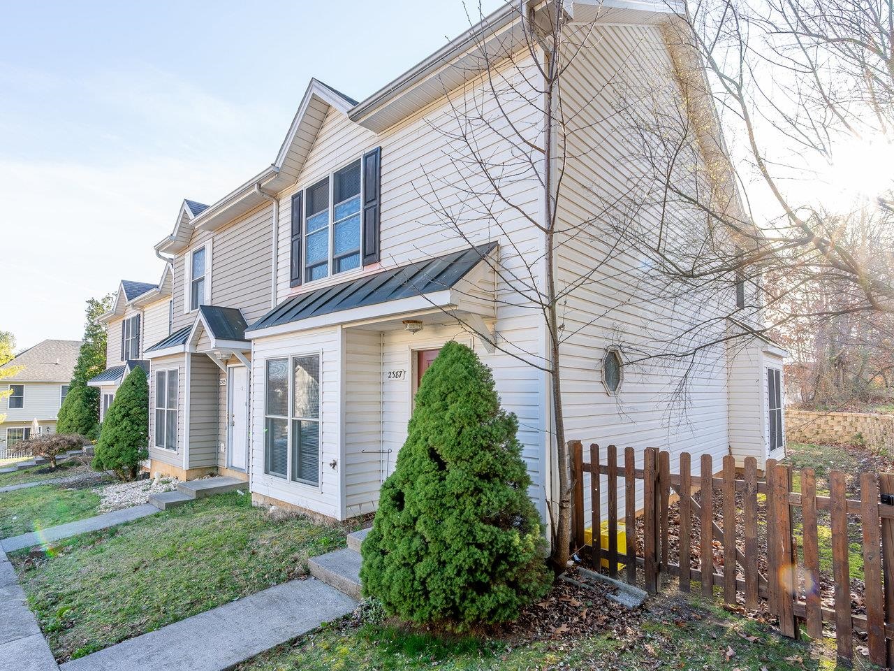 2387 AVALON WOODS DR