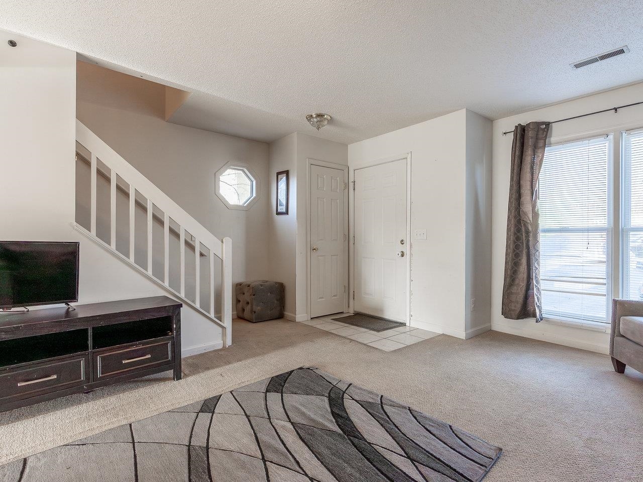 2387 AVALON WOODS DR