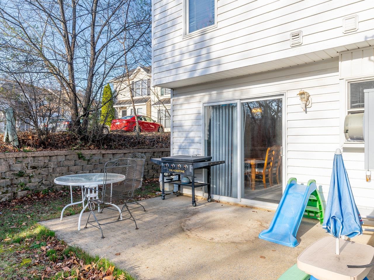 2387 AVALON WOODS DR