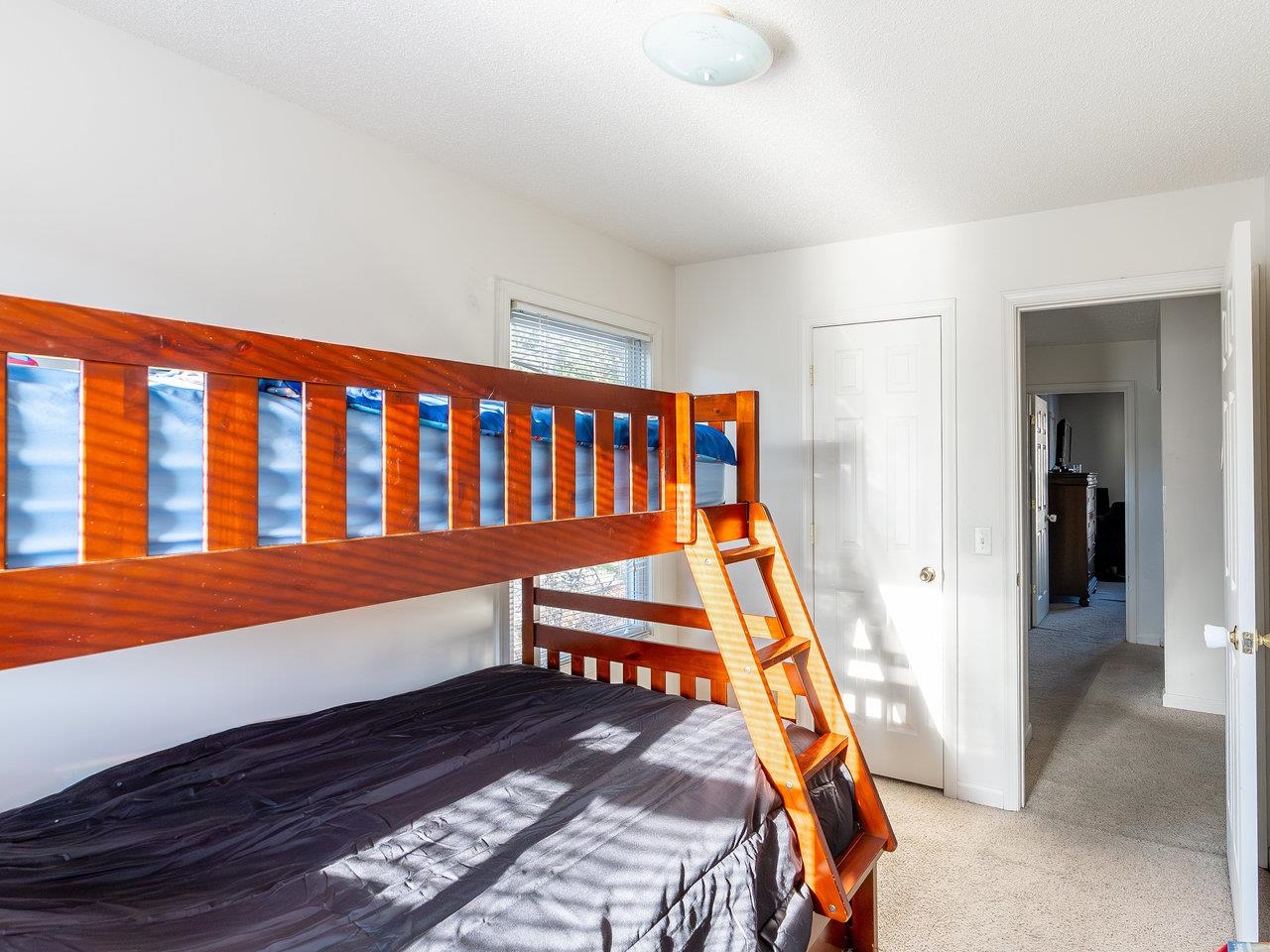 2387 AVALON WOODS DR