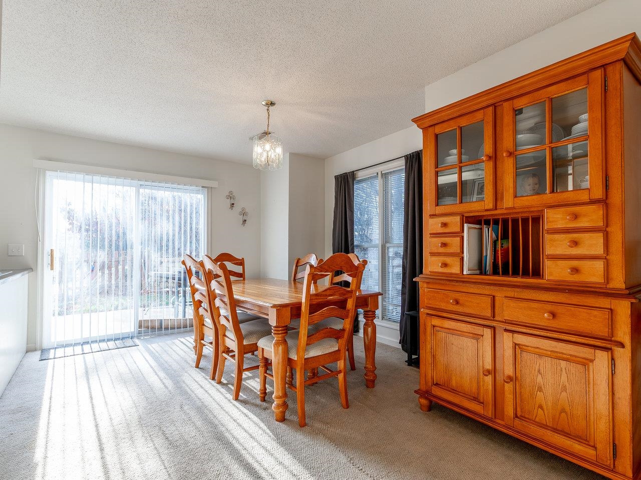 2387 AVALON WOODS DR