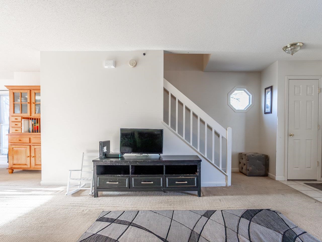 2387 AVALON WOODS DR