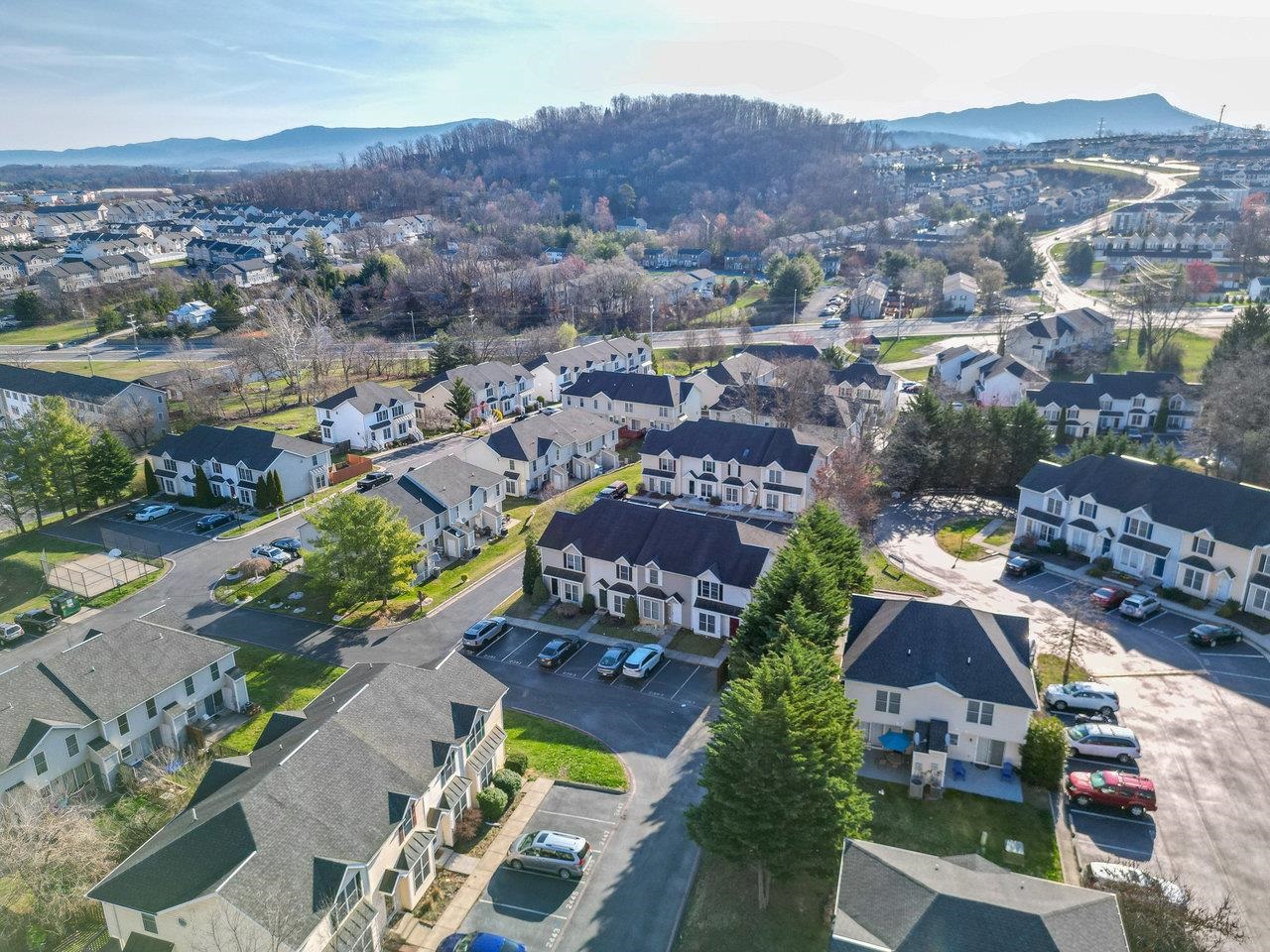 2387 AVALON WOODS DR