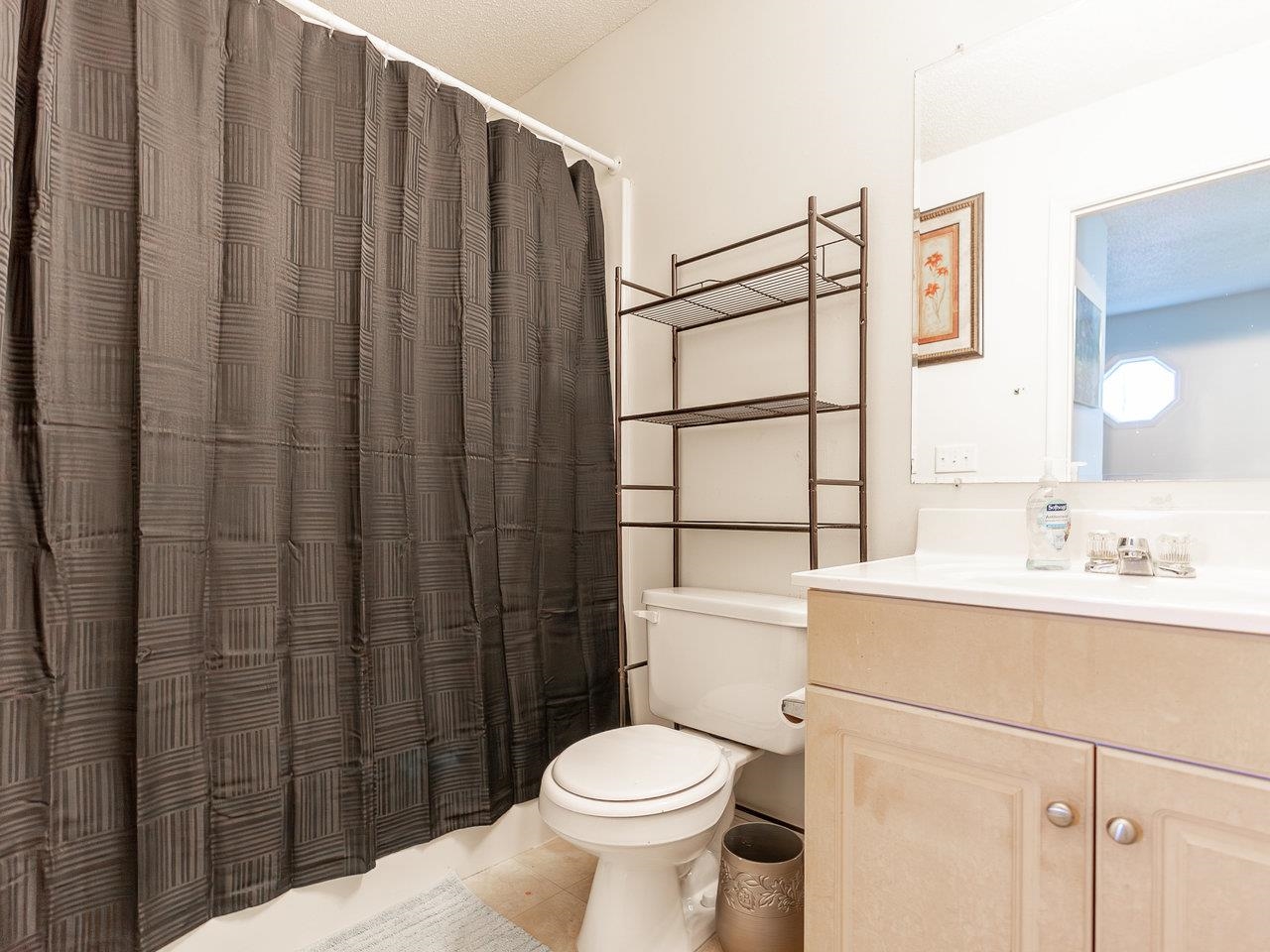 2387 AVALON WOODS DR