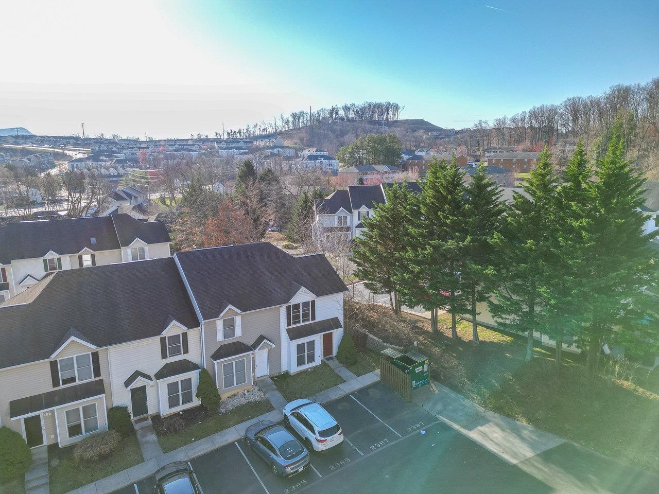 2387 AVALON WOODS DR