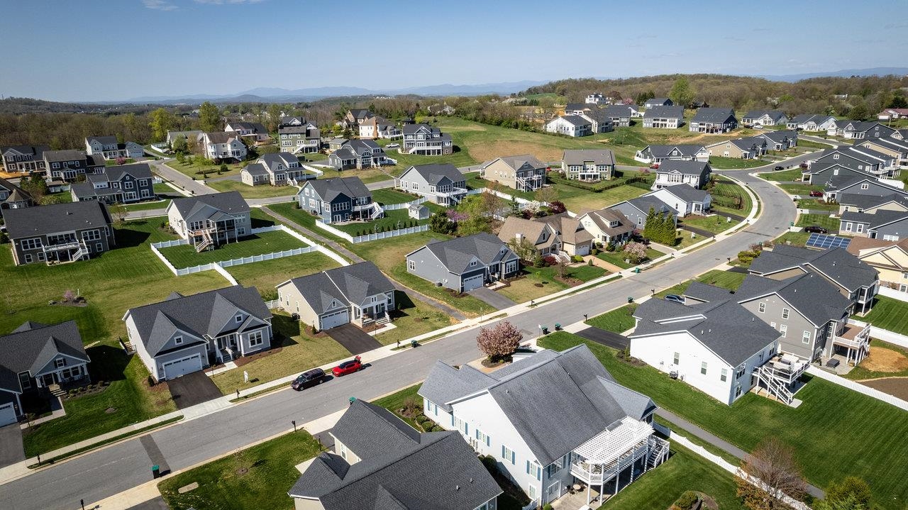 3110 CLUBHOUSE HILL RD