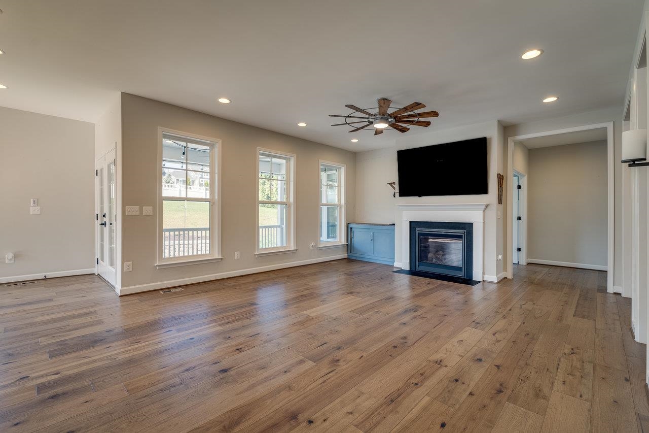 3110 CLUBHOUSE HILL RD