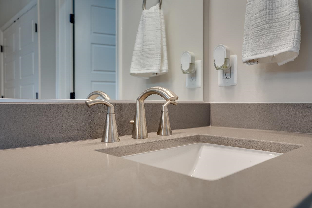 3110 CLUBHOUSE HILL RD