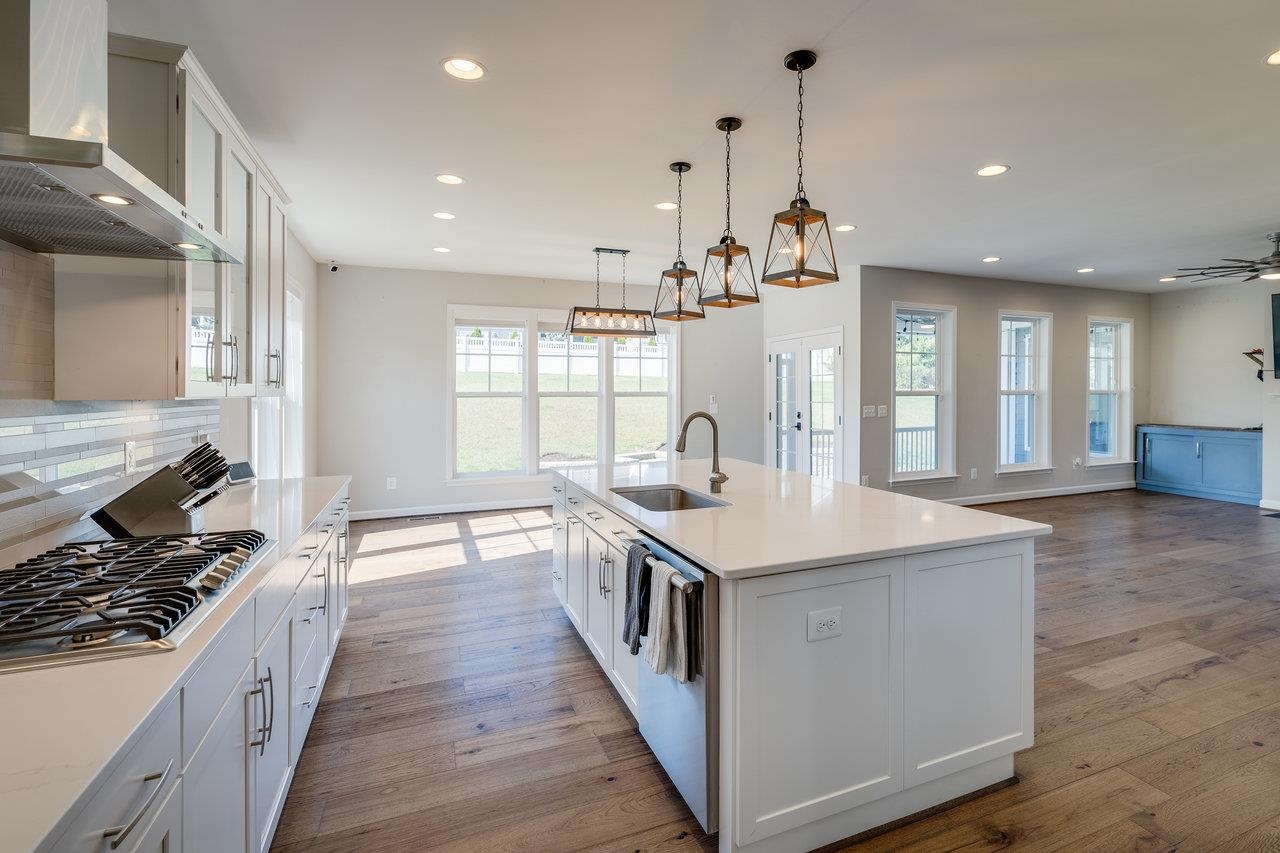 3110 CLUBHOUSE HILL RD