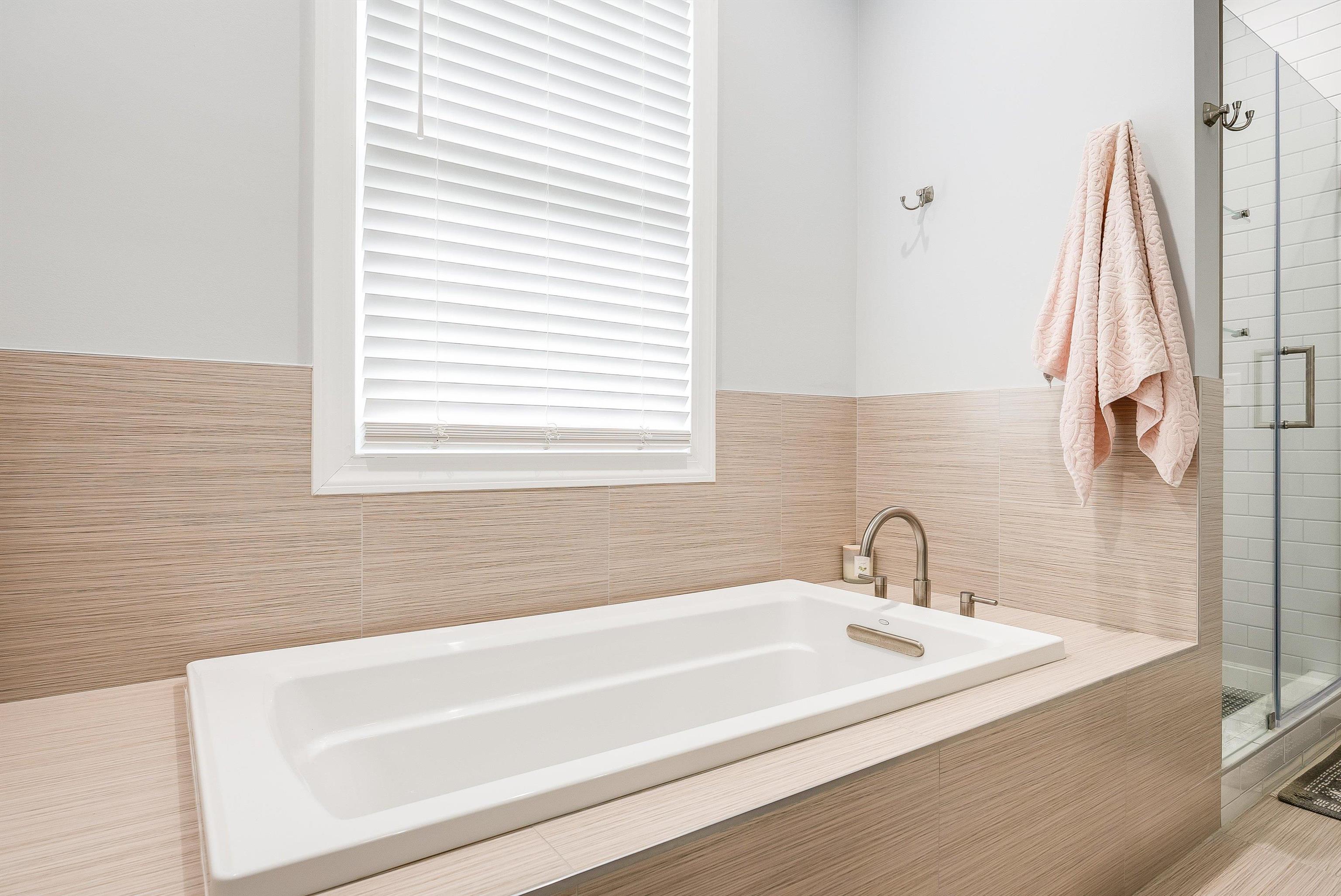 1350 LITTLE SORRELL DR