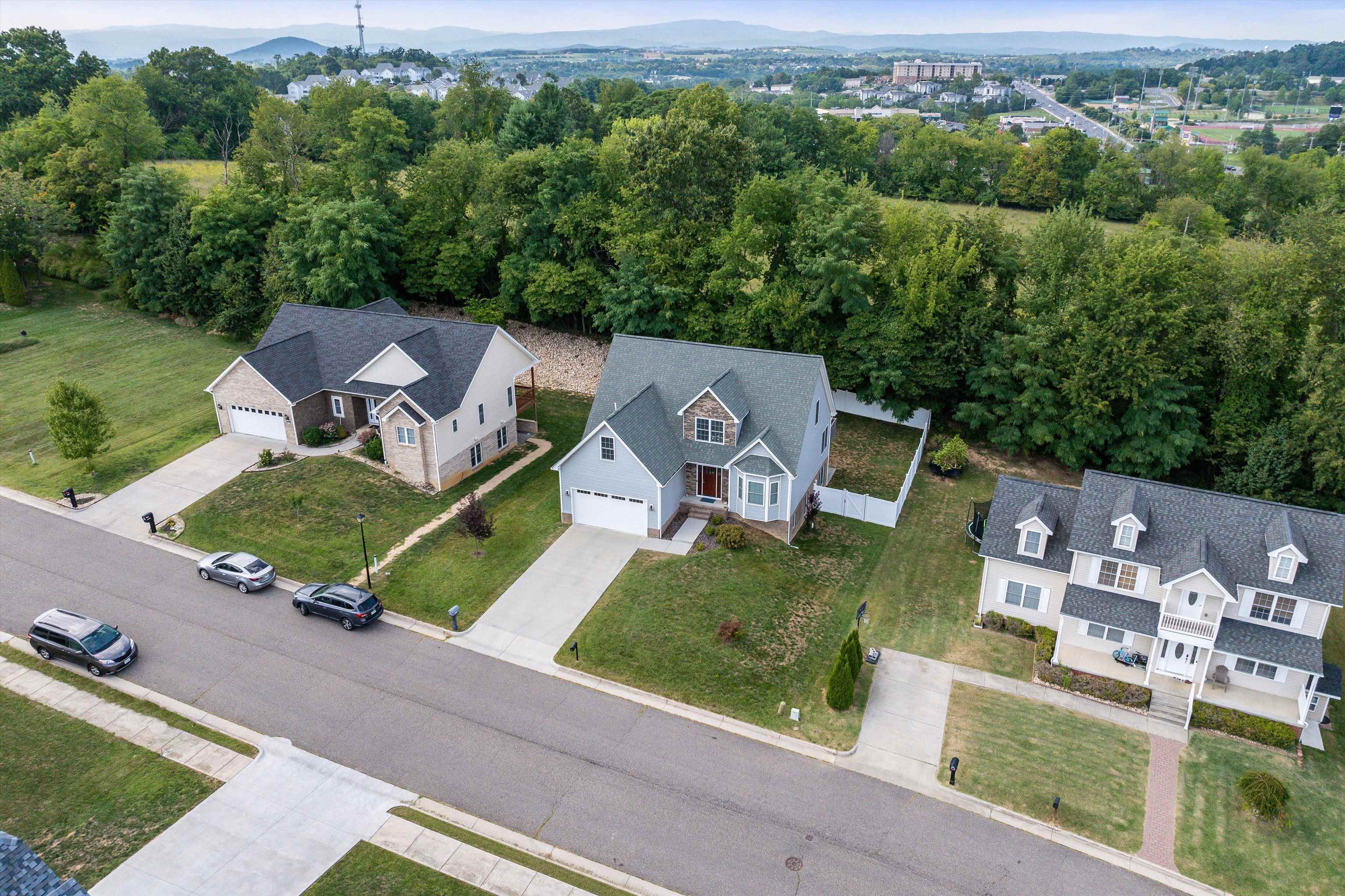 1350 LITTLE SORRELL DR