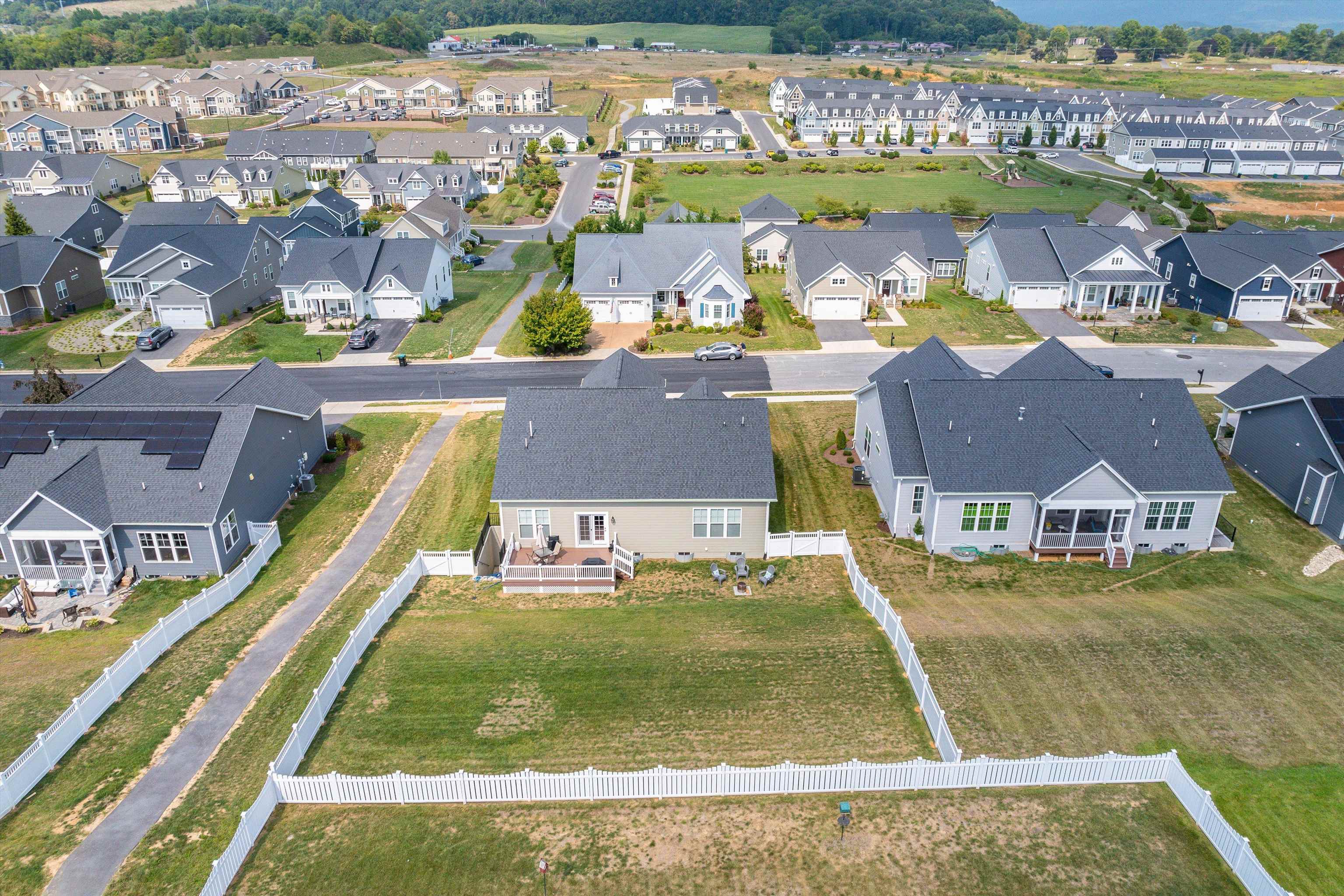 3130 CLUBHOUSE HILL RD