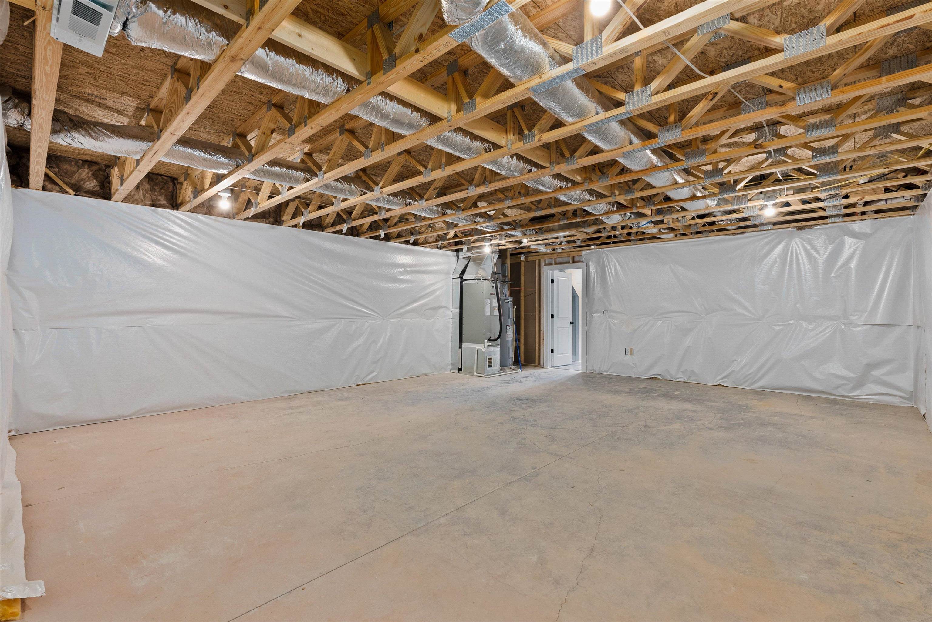 33 PRAIRIE CT