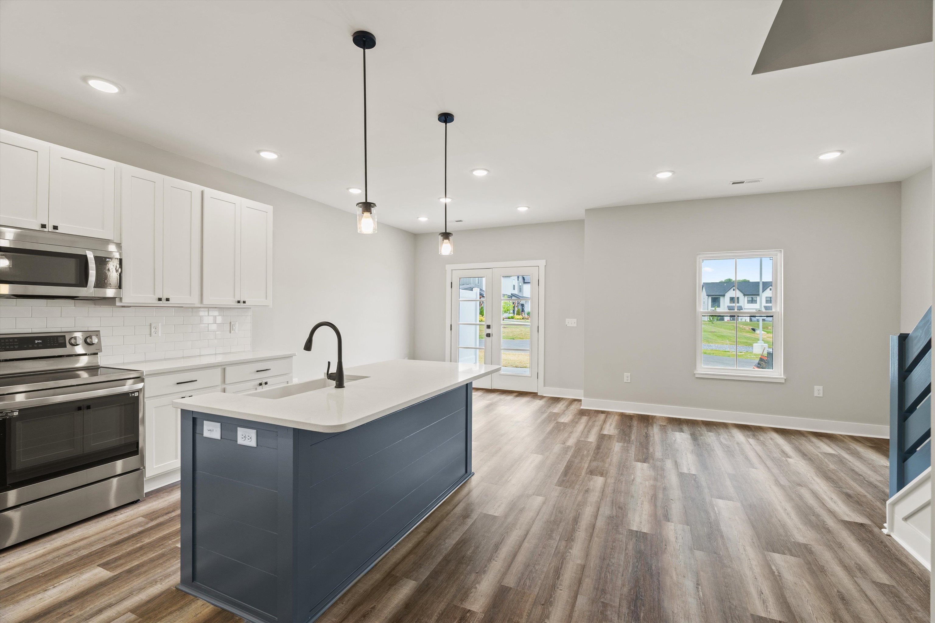 10 PRAIRIE CT