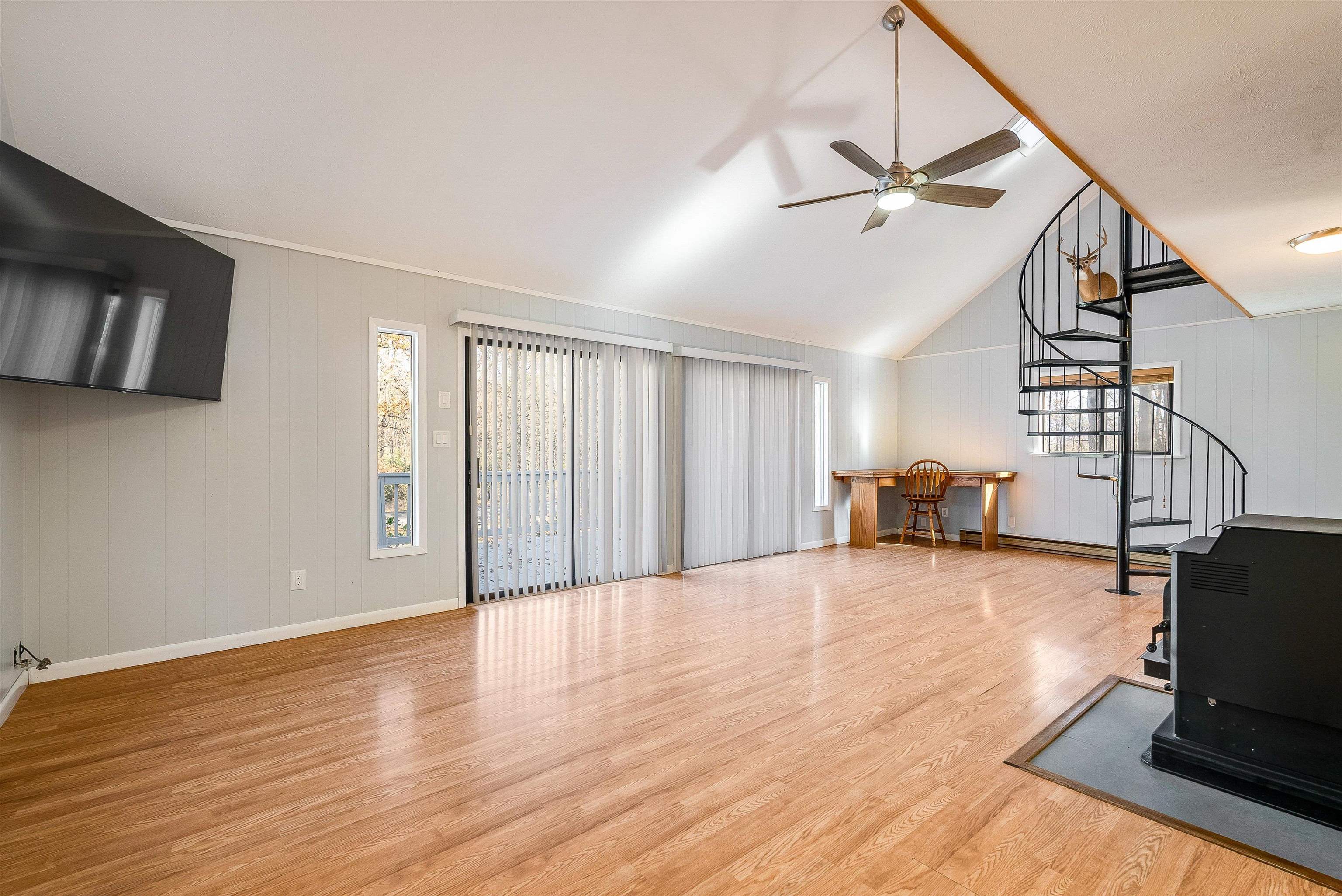 2497 LACEY SPRING RD