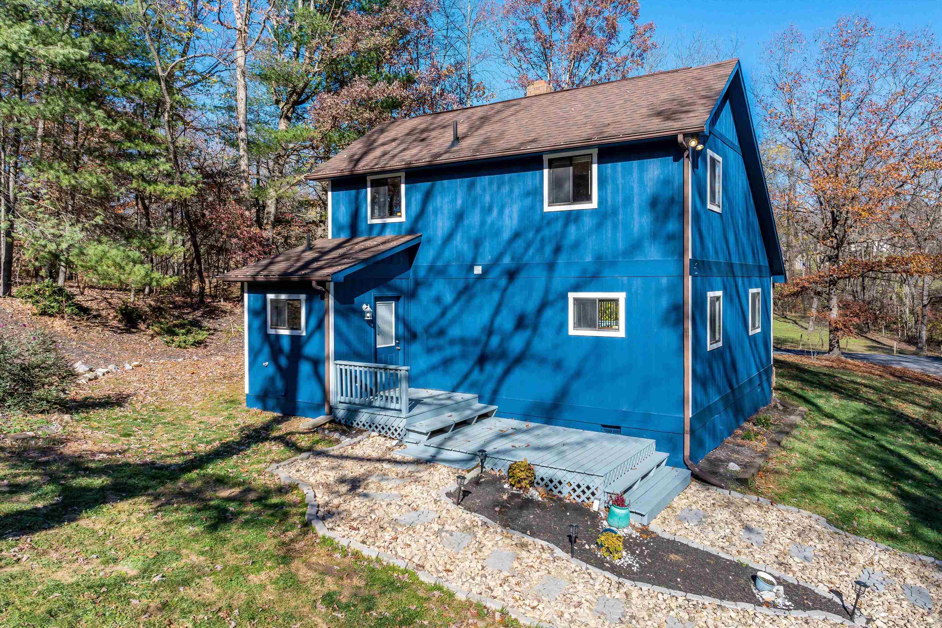 2497 LACEY SPRING RD