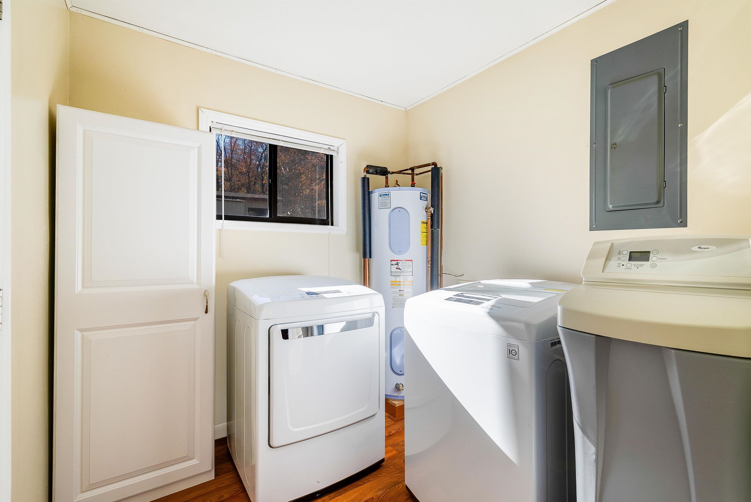 2497 LACEY SPRING RD