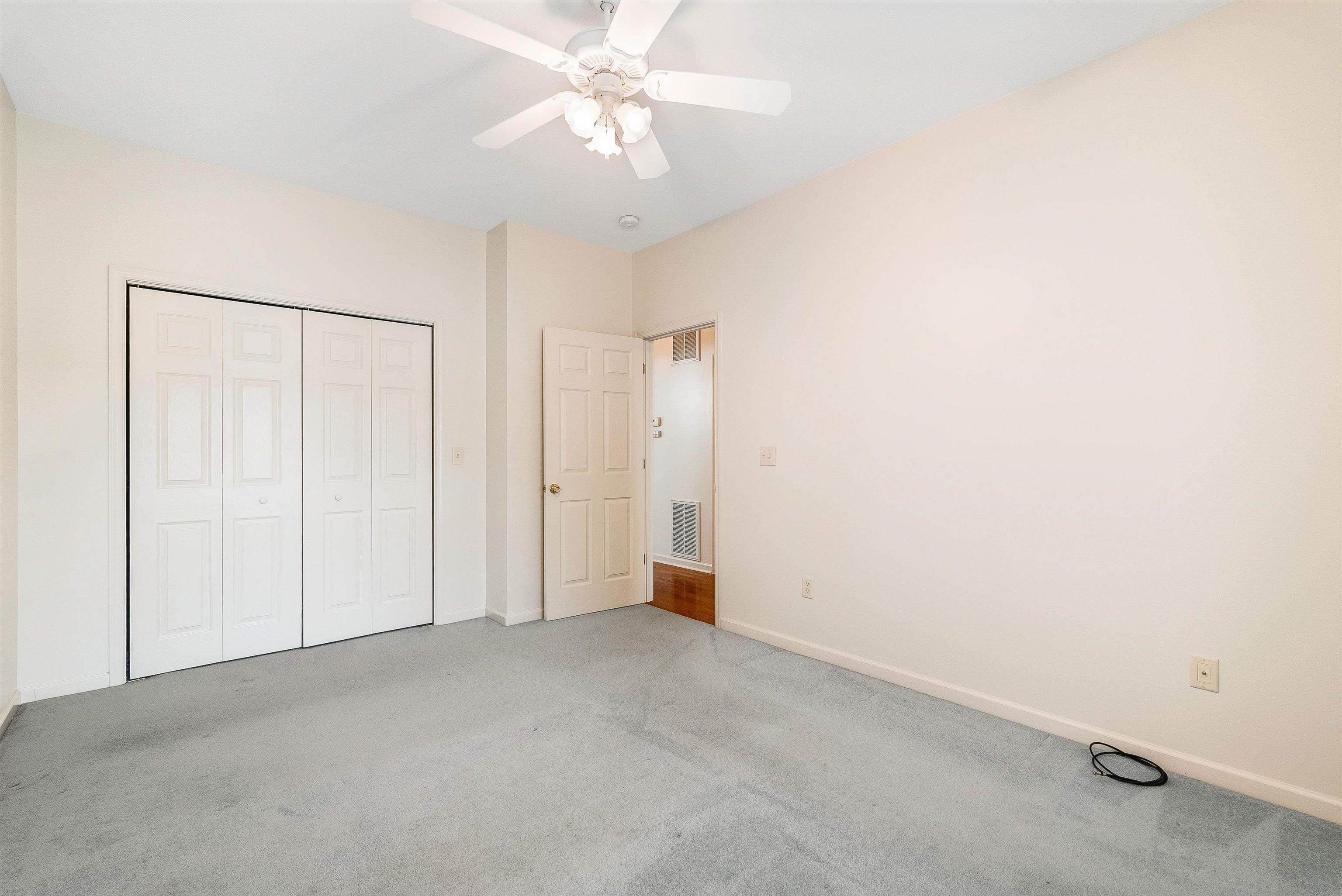 43 GREENVIEW LN