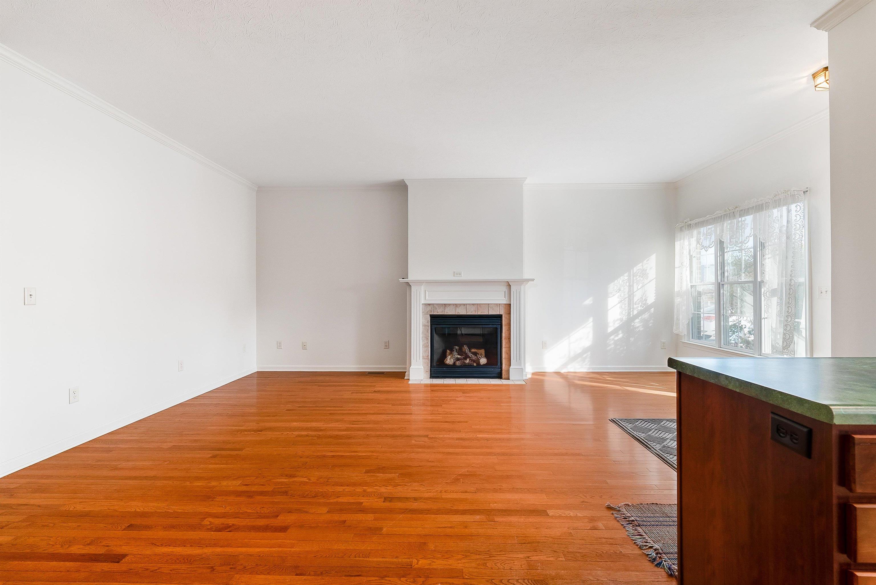43 GREENVIEW LN