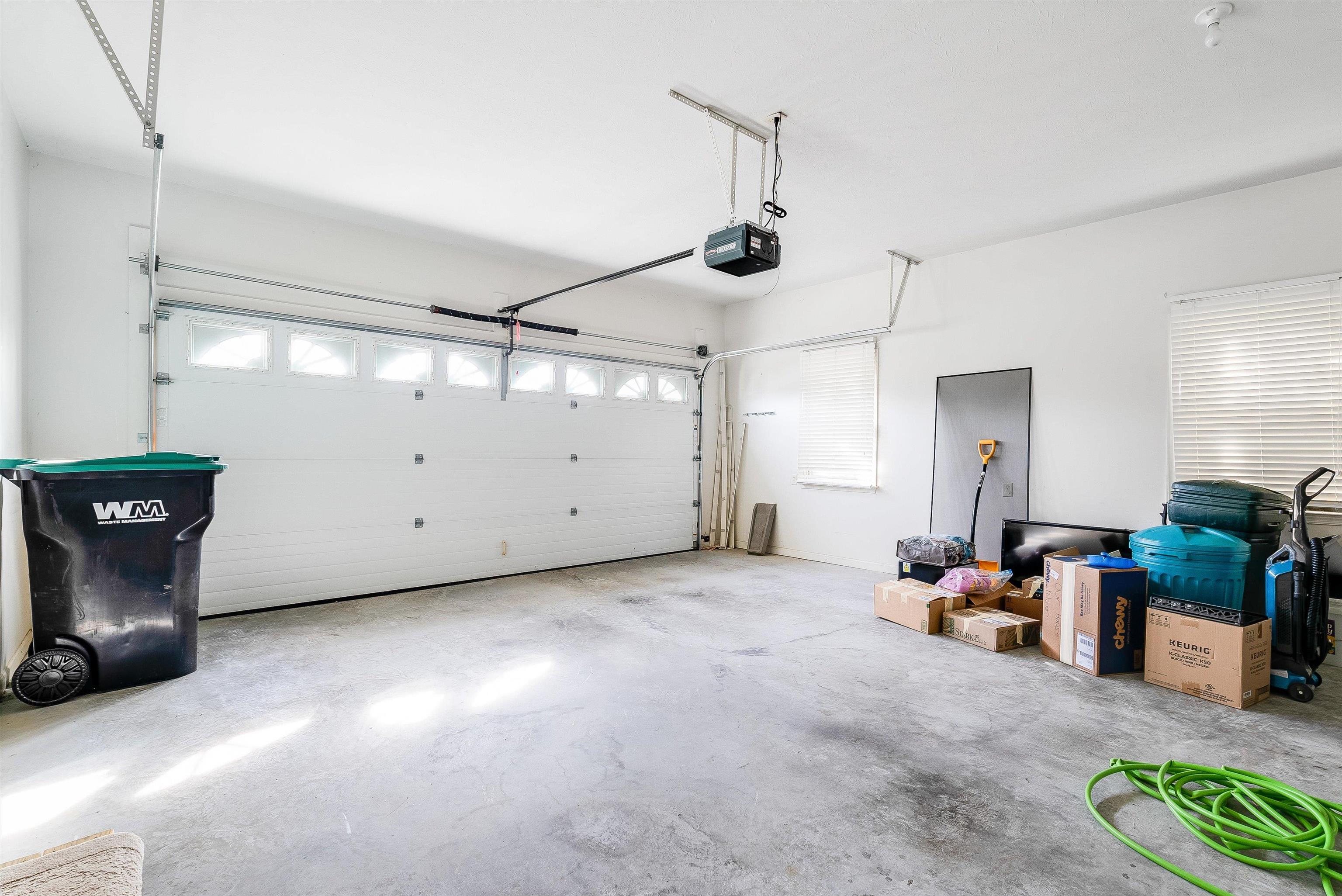 43 GREENVIEW LN