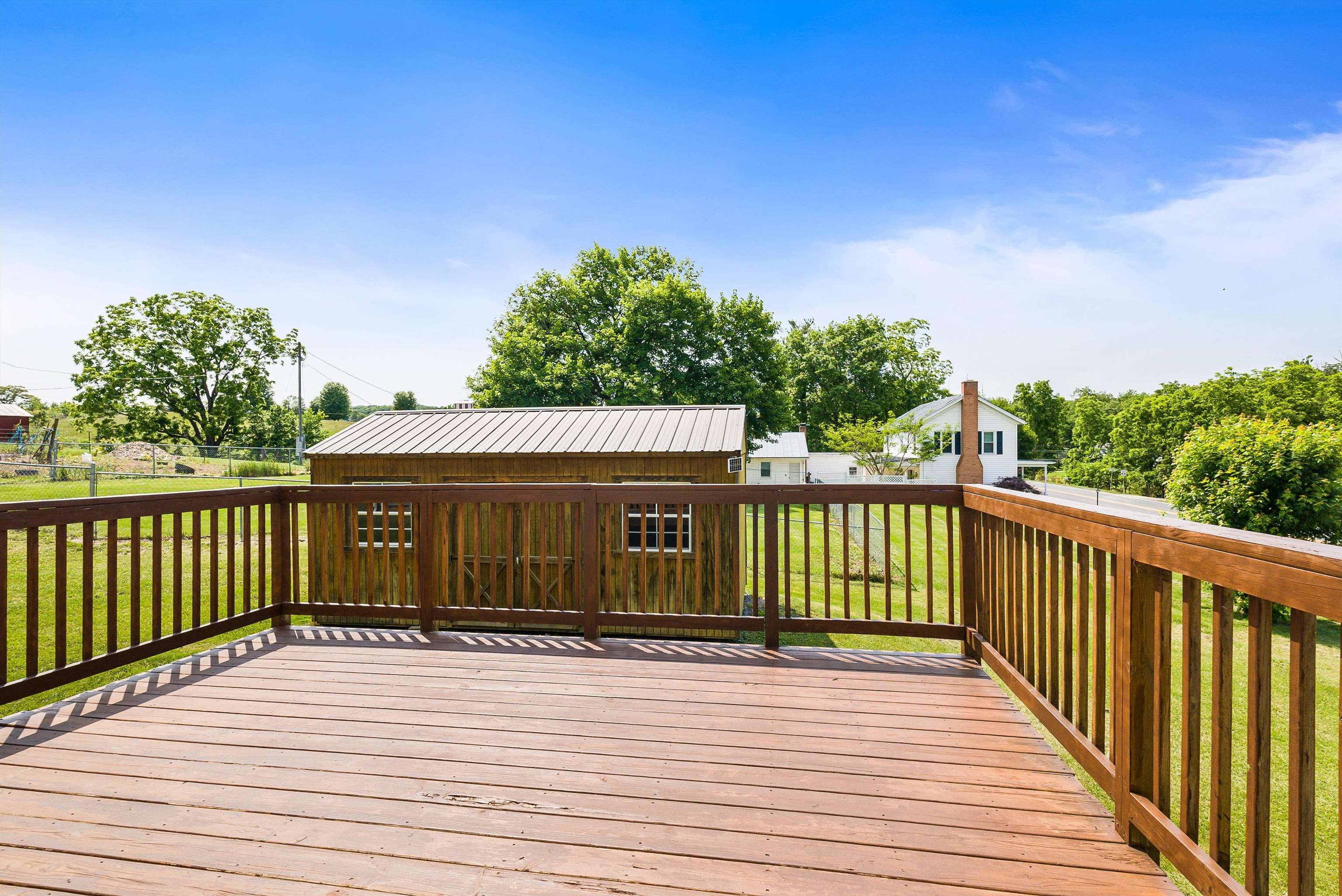 324 RUSTIC AVE