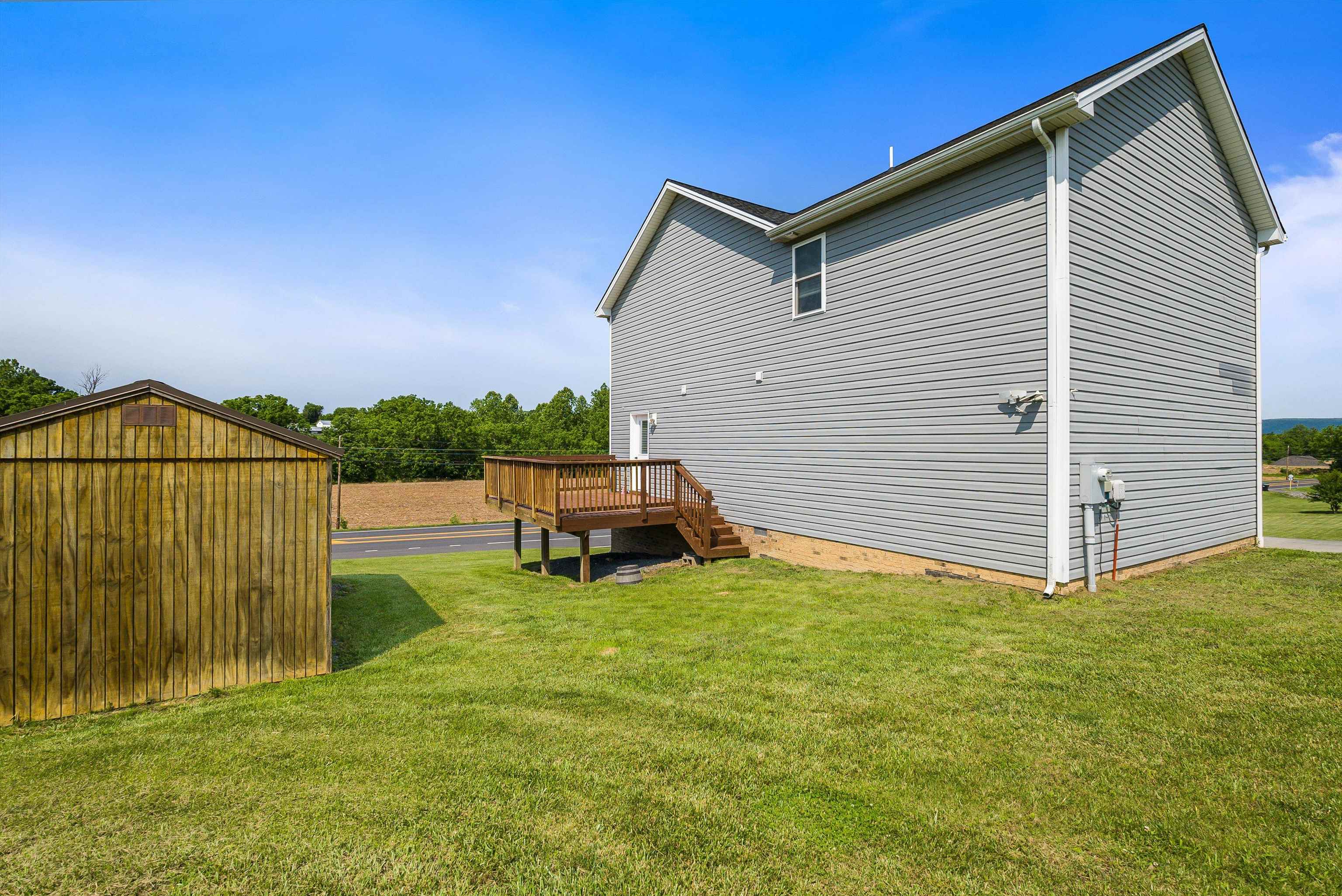 324 RUSTIC AVE