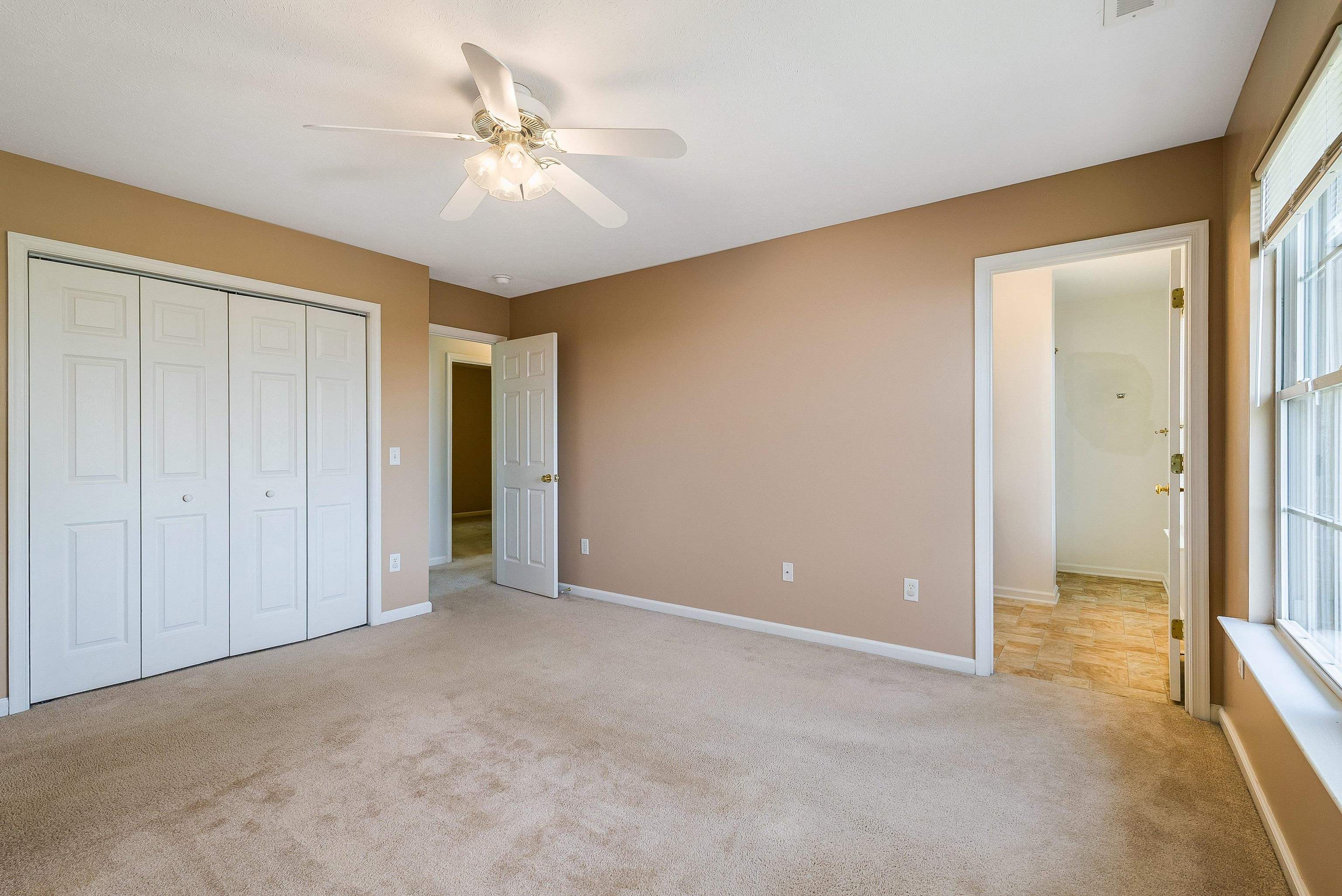 533 POINTE DR
