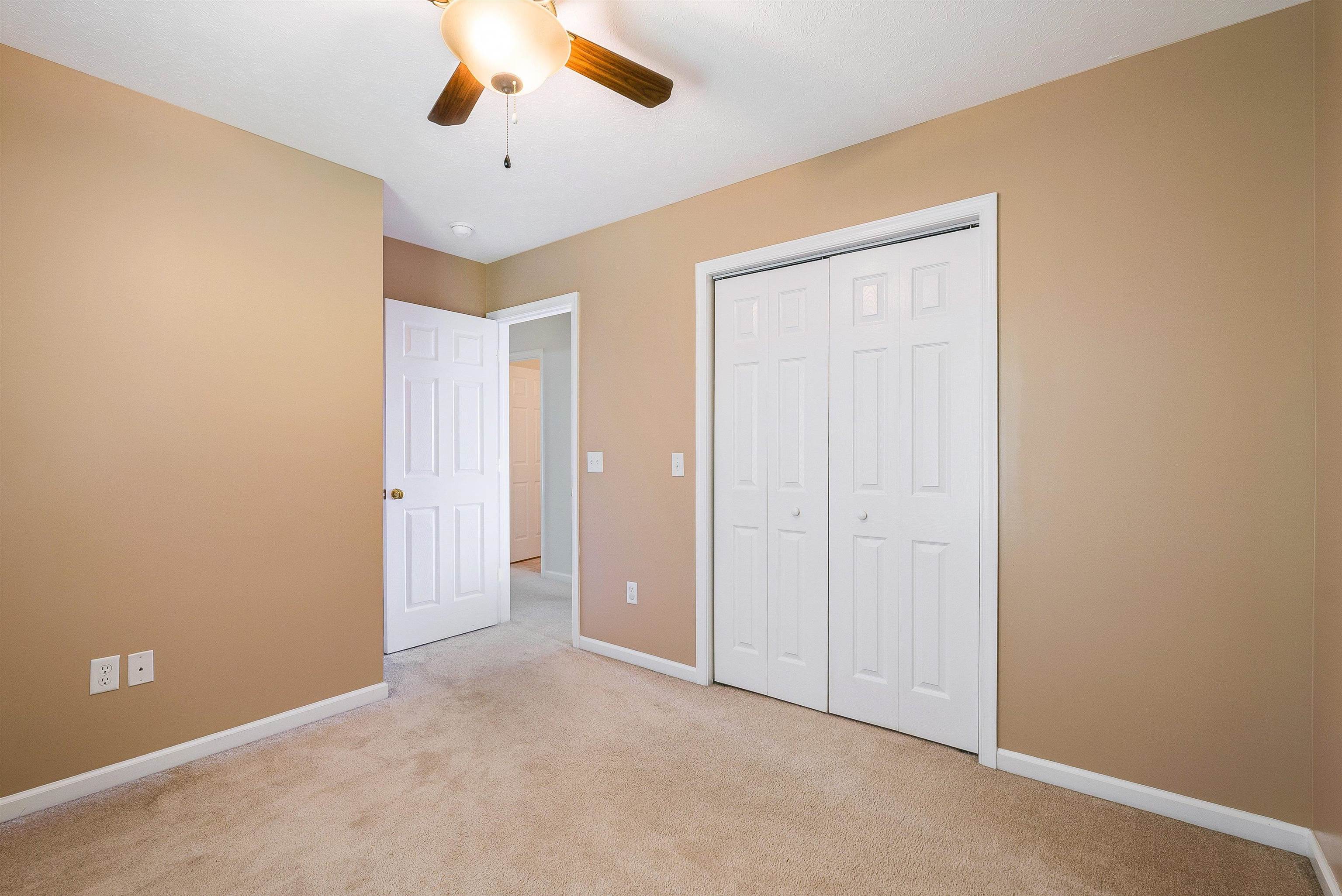 533 POINTE DR