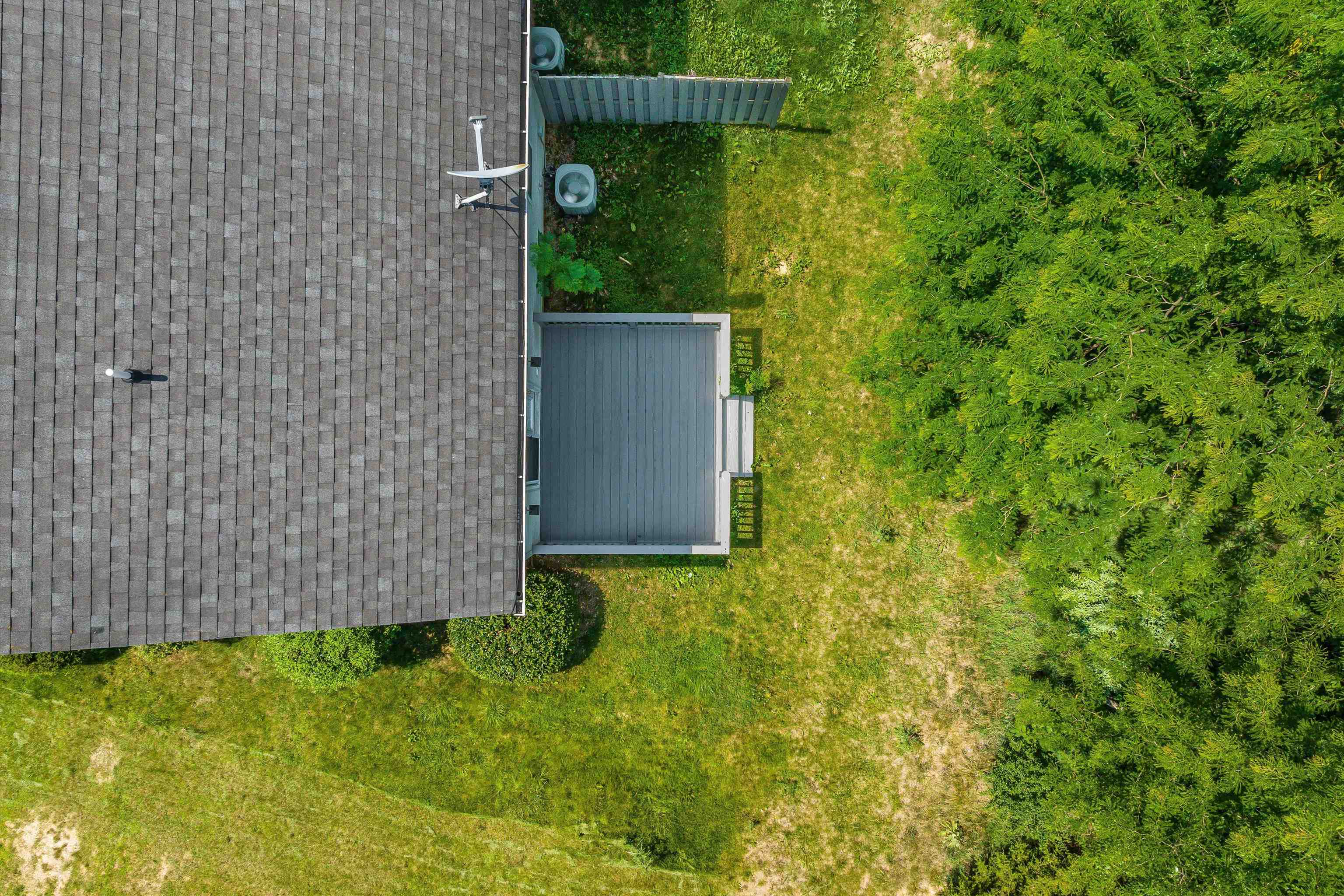 533 POINTE DR