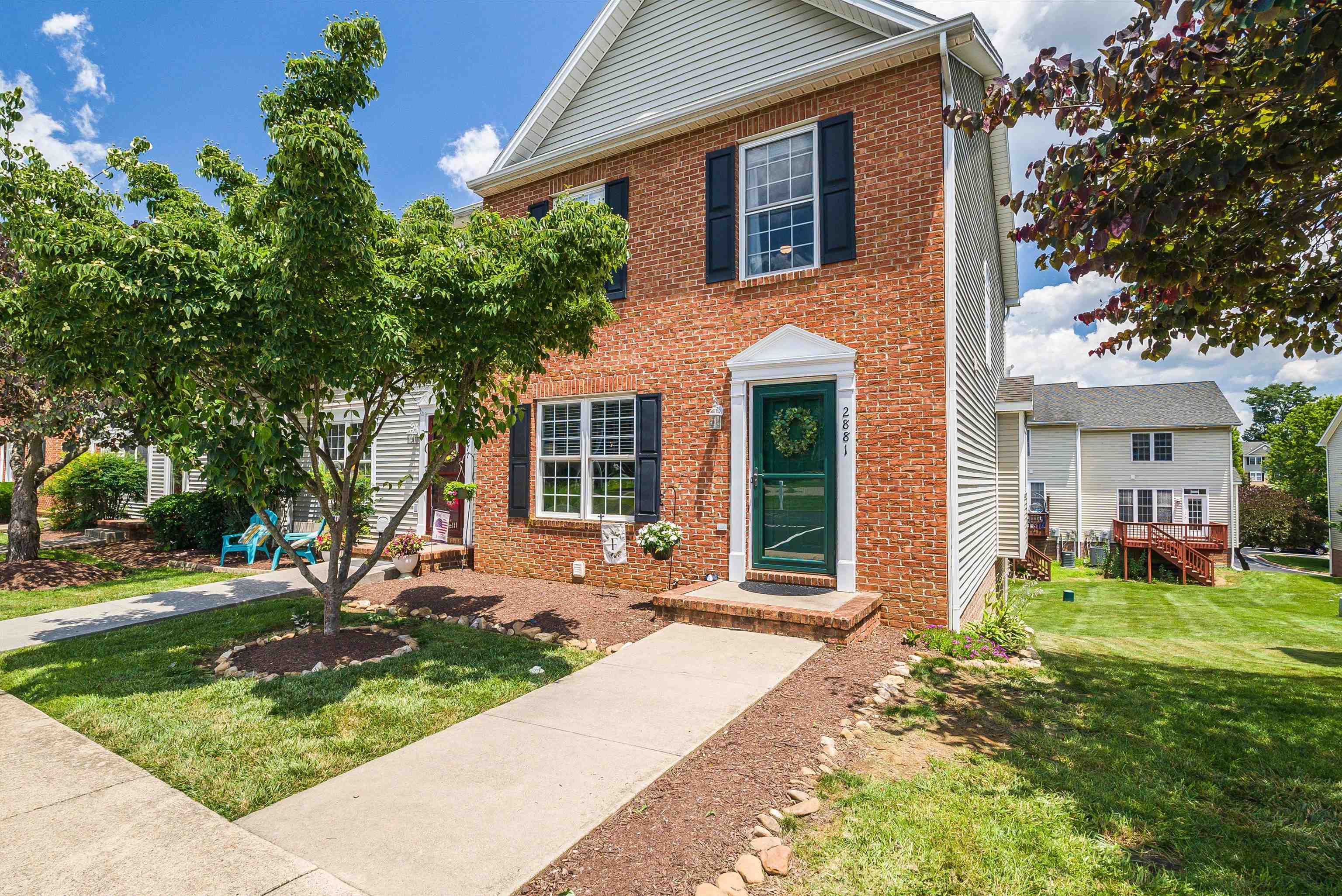 2881 TAYLOR SPRING LN