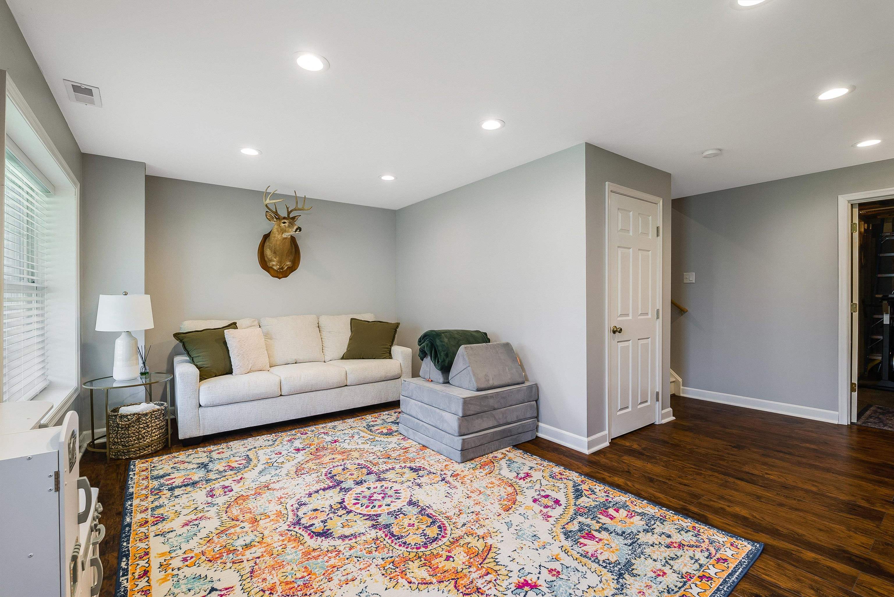 2881 TAYLOR SPRING LN