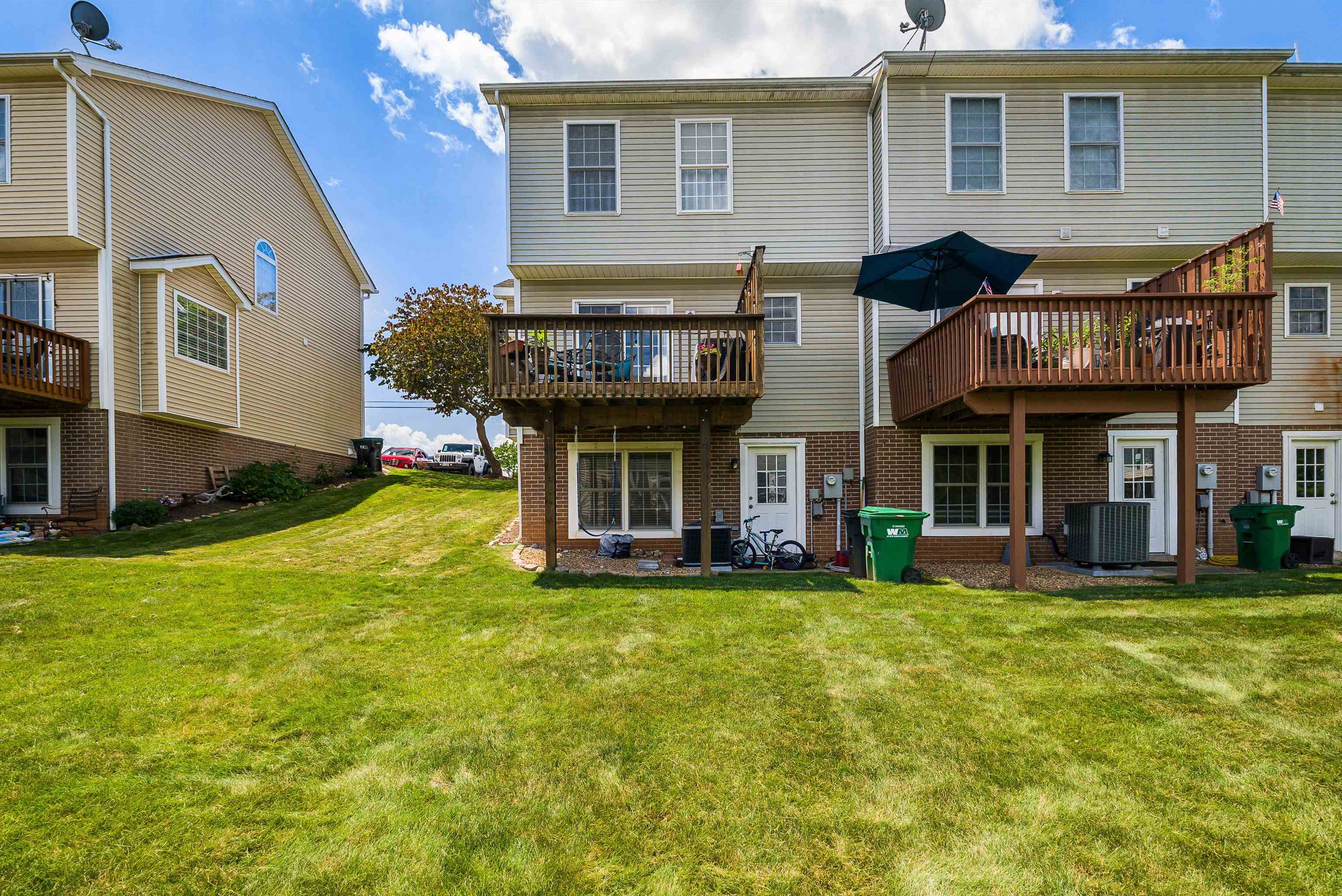 2881 TAYLOR SPRING LN