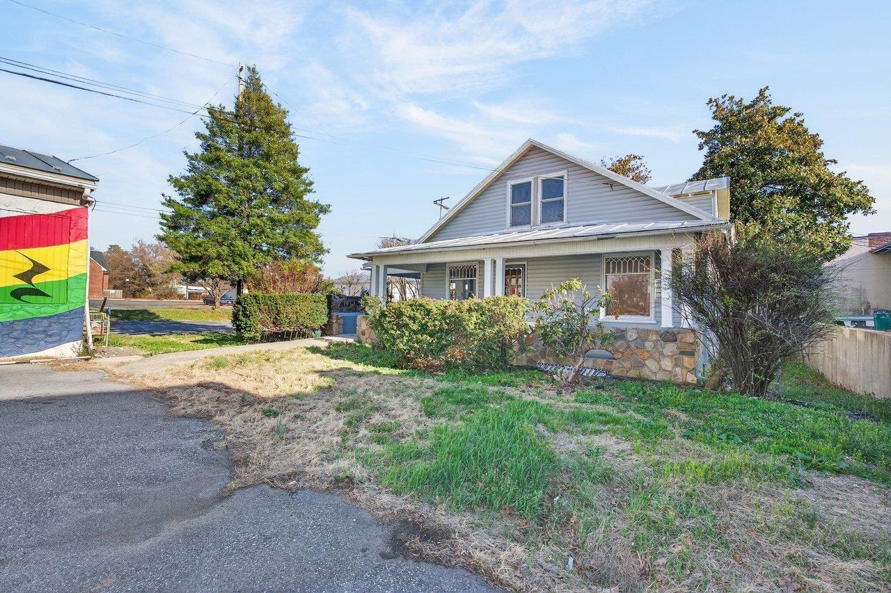 183 BLUE BELL AVE