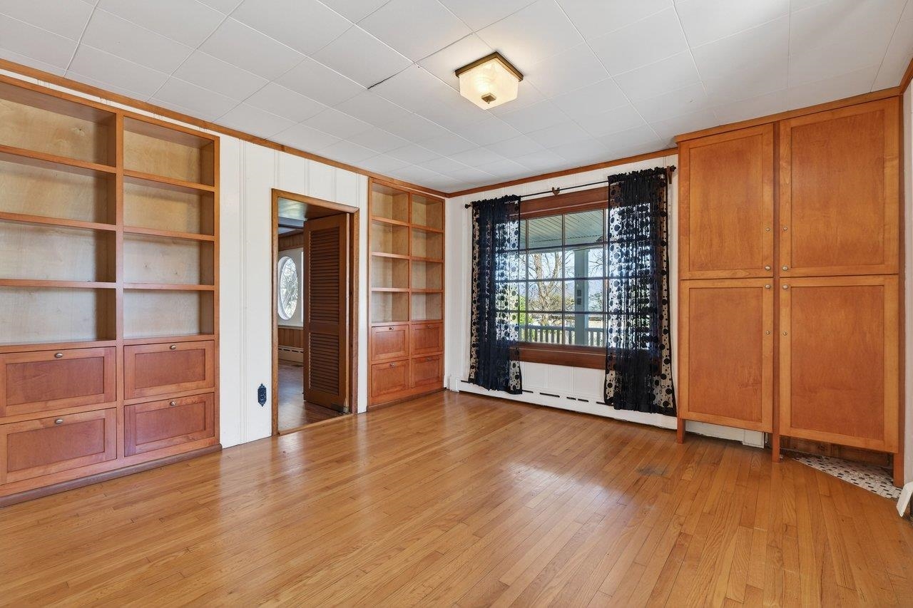 422 MECHANIC ST