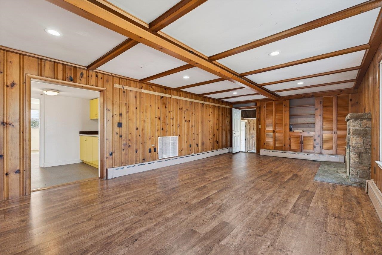 422 MECHANIC ST