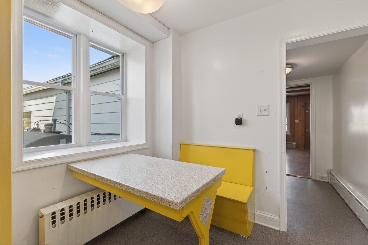 422 MECHANIC ST