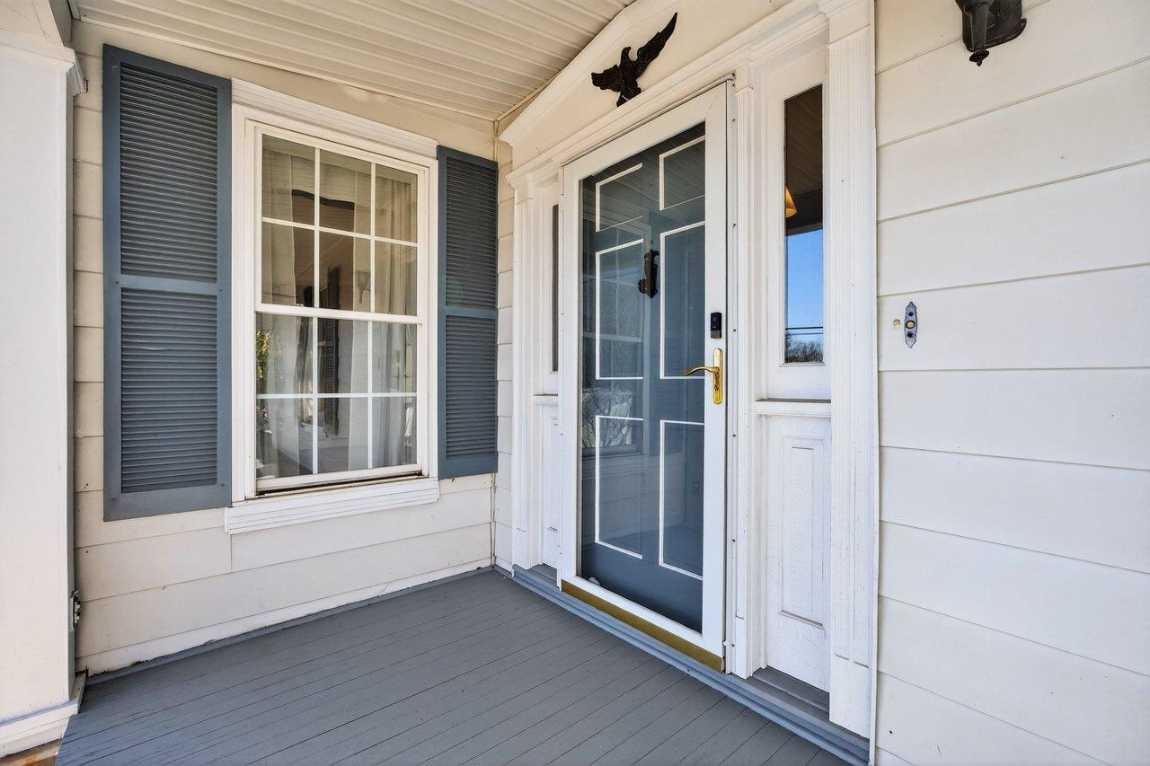 422 MECHANIC ST