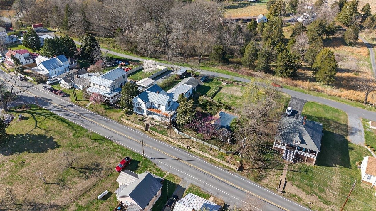 422 MECHANIC ST
