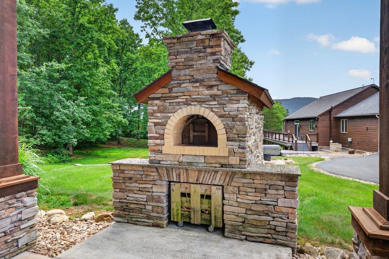 1380 BLOOMER SPRINGS RD