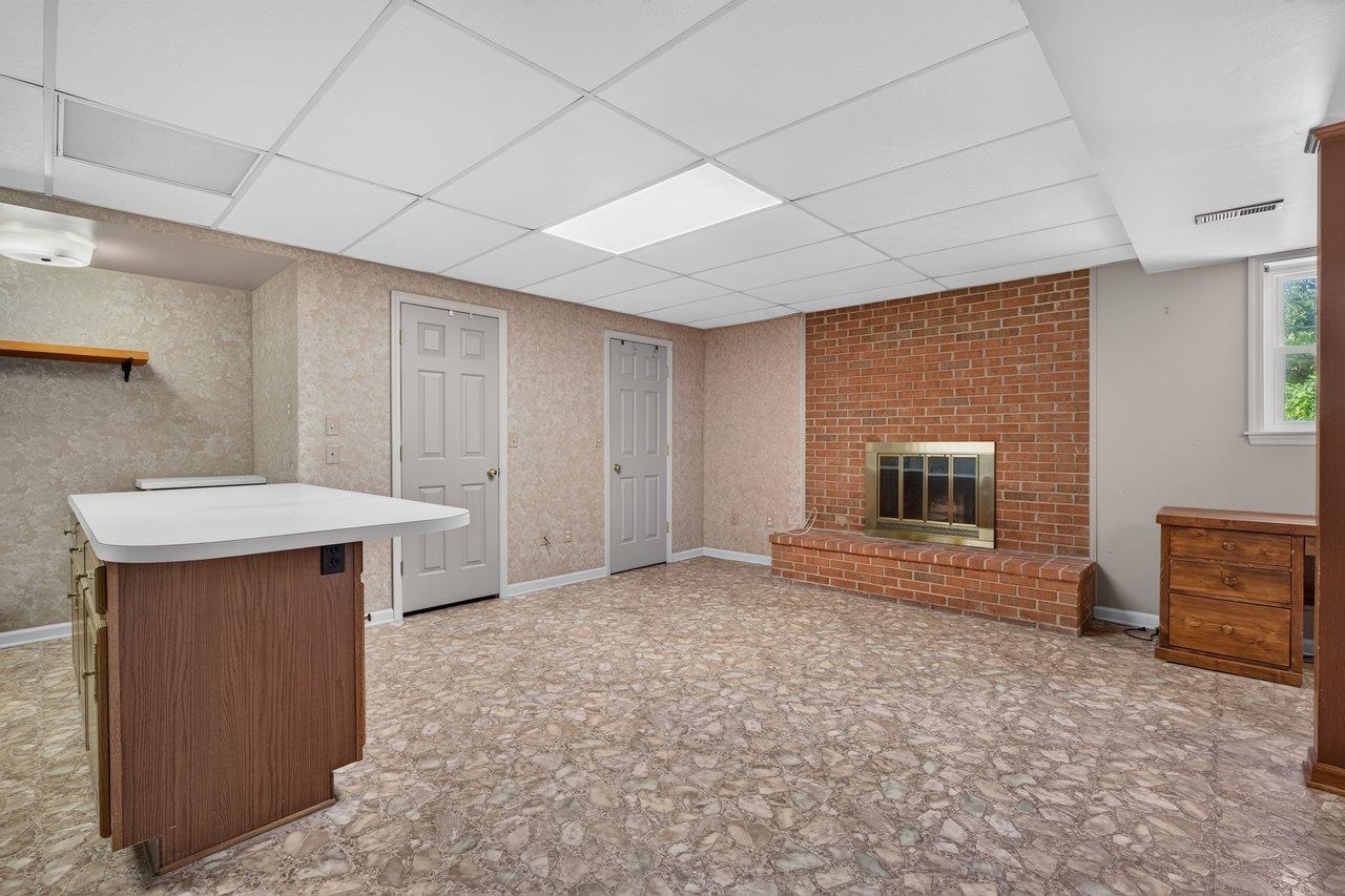 1126 WOODLEIGH CT