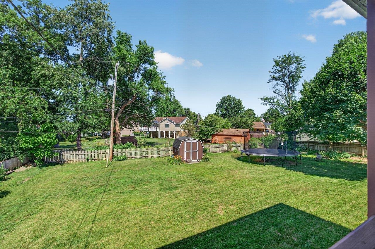 1126 WOODLEIGH CT