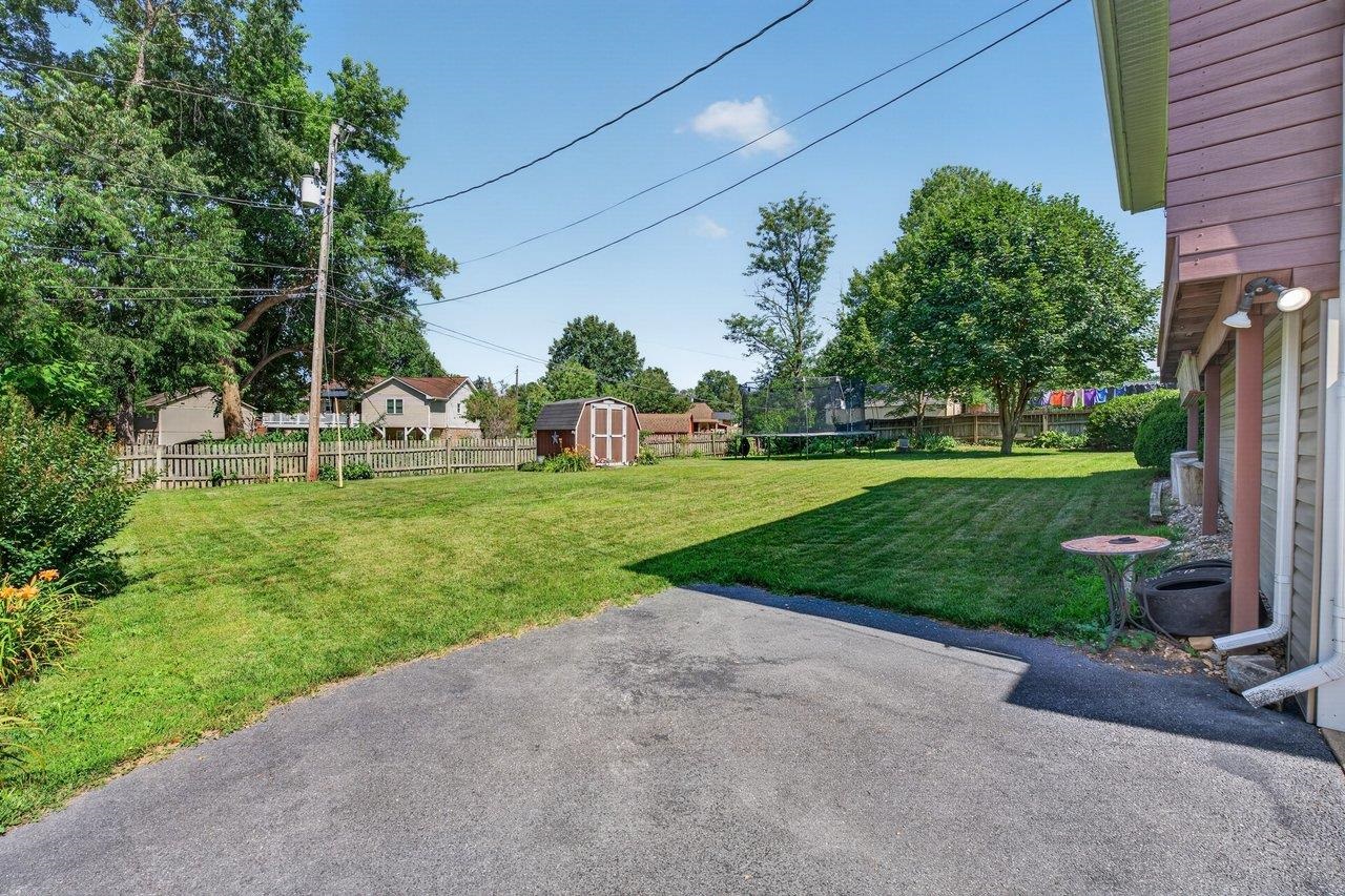 1126 WOODLEIGH CT