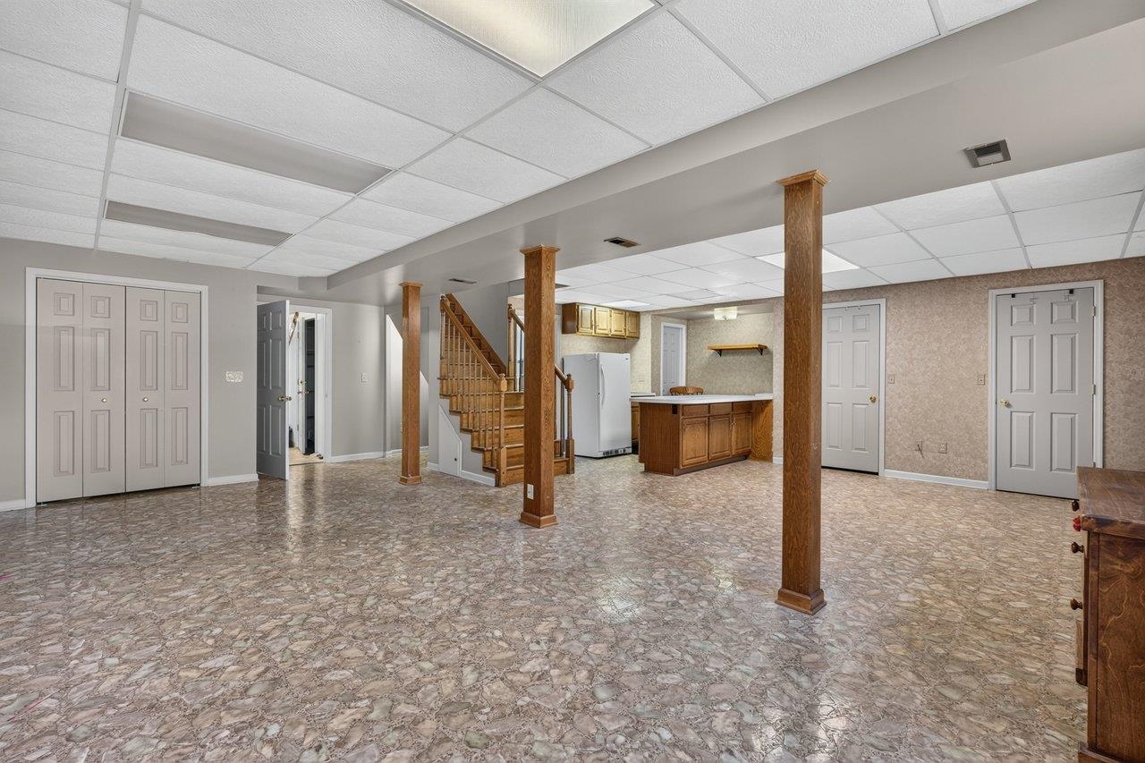 1126 WOODLEIGH CT