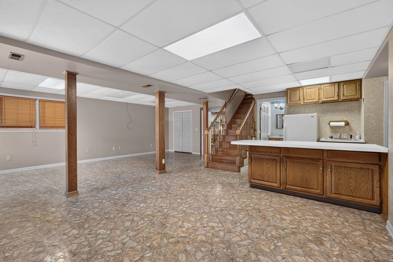 1126 WOODLEIGH CT