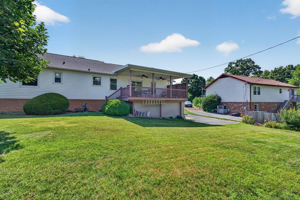 1126 WOODLEIGH CT