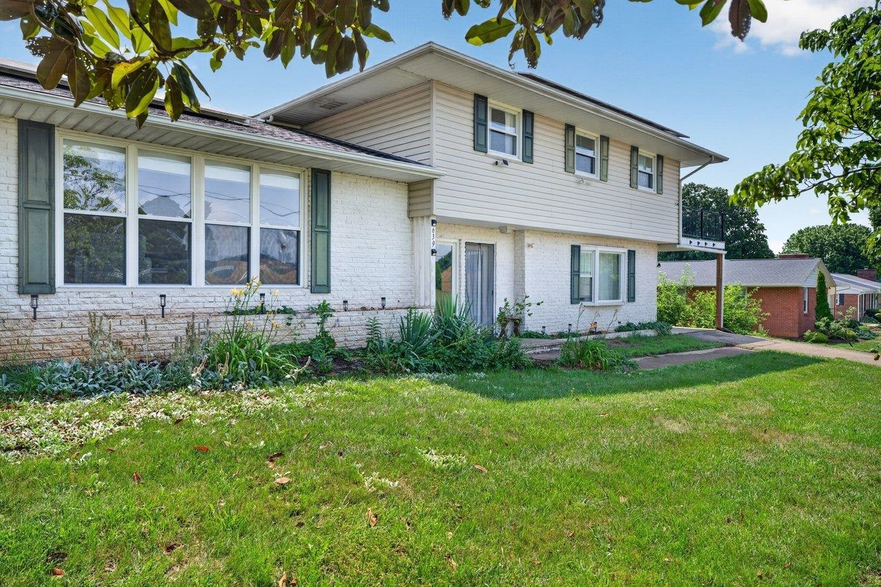 639 SILVER LAKE RD