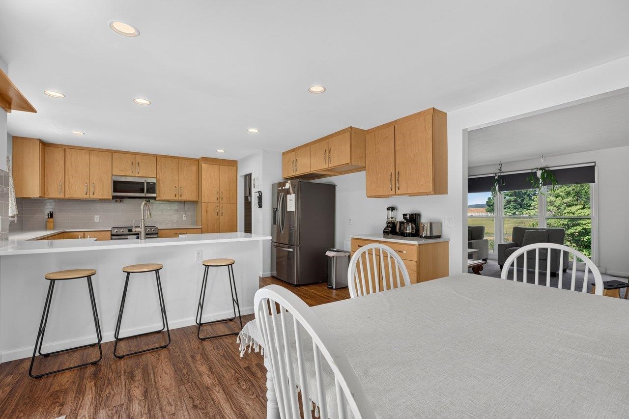 639 SILVER LAKE RD