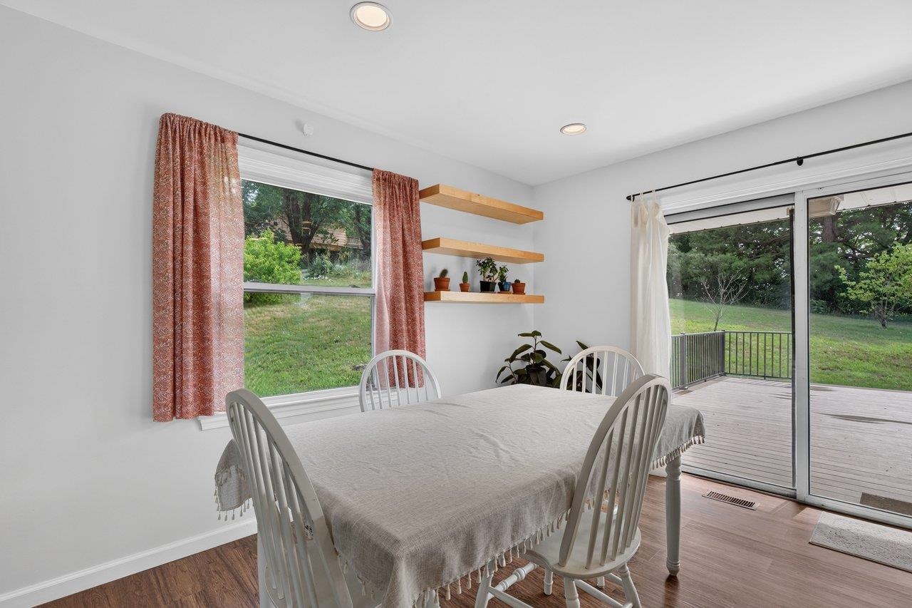 639 SILVER LAKE RD